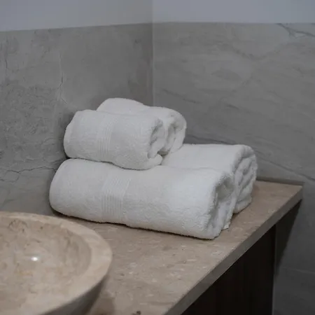 Merlini W Sercu Starego Miasta, Grodzka 19 3*