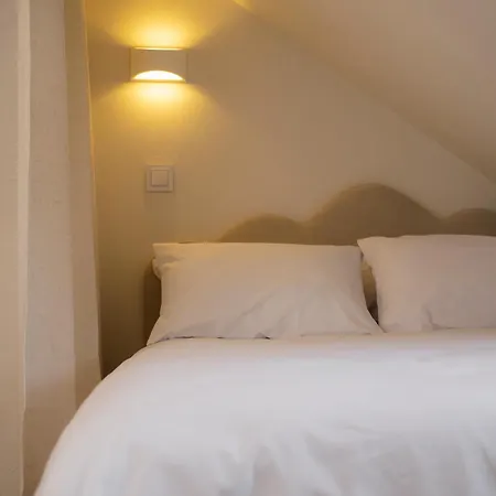 Merlini W Sercu Starego Miasta, Grodzka 19 3*