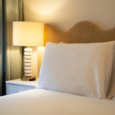 Merlini W Sercu Starego Miasta, Grodzka 19 Aparthotel 3*