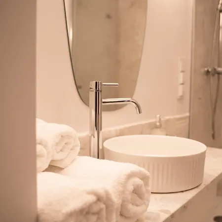 Merlini W Sercu Starego Miasta, Grodzka 19 3*