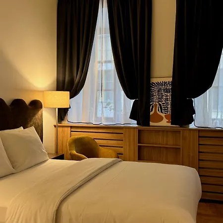 Merlini W Sercu Starego Miasta, Grodzka 19 Aparthotel 3*