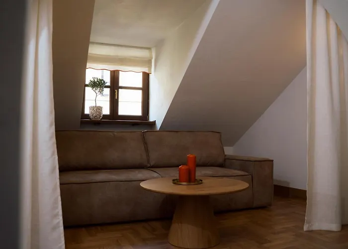 Merlini W Sercu Starego Miasta, Grodzka 19 Aparthotel 3*